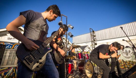 La banda local de heavy metal Stoker en el escenario de la Casa de la Juventud (A.Barabino)