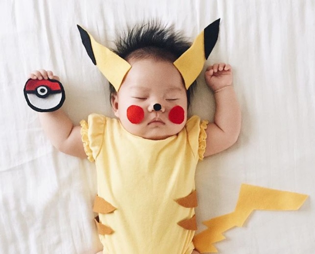 La beba, disfrazada de Pikachu.