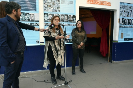 Paola Vessvessian encabezó el acto.