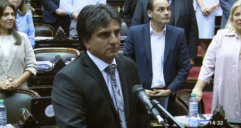Juan Vázquez al momento de la jura