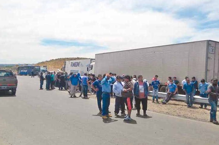 El corte en el acceso a Caleta (Foto: Crónica)