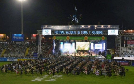 Un espectador hirió con un facón a dos policías durante el festival