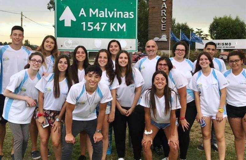 Los jóvenes visitaron el Centro de Veteranos de Río Gallegos.