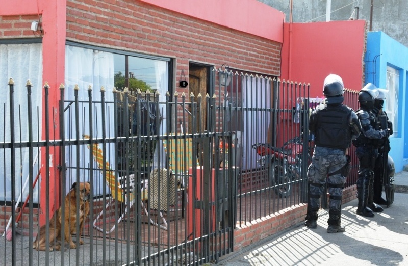 Vivienda allanada en busca de los elementos robados. (Foto: C.R.)