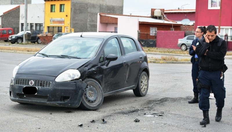 Chocó y le secuestraron el auto: no tenía licencia ni seguro (Foto: C.R)