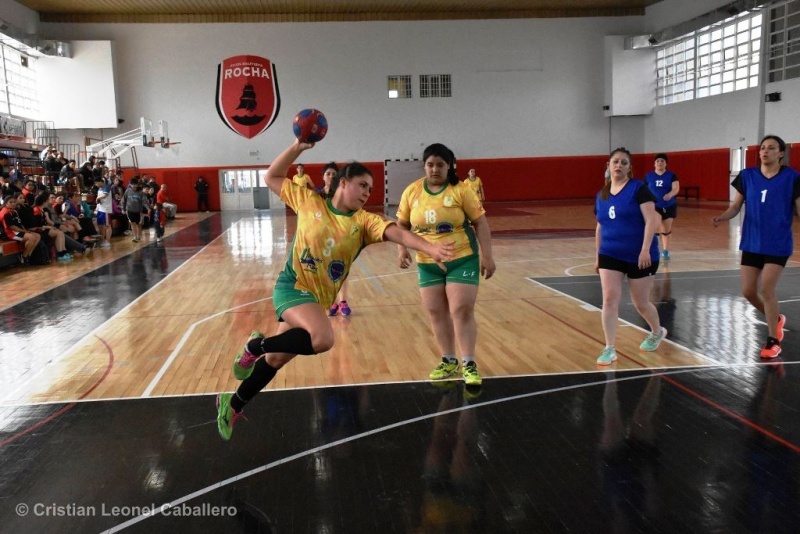 Los equipos locales deberán viajar todo el año. 