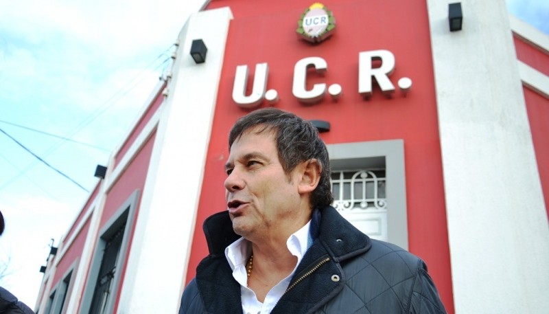 Costa, presidente de la UCR, debe lidiar con los descontentos. (Archivo).