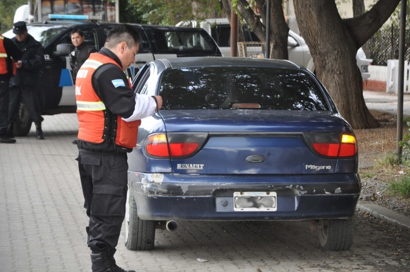 Hubo tres autos secuestrados.