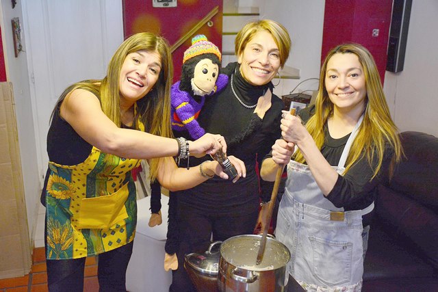 Viviana Cabezuelo, Lorena Hidalgo y Adriana Rodríguez. (Foto: C.R.)