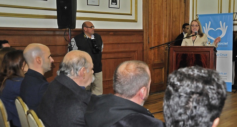 Alicia encabezó el acto en el Salón Blanco.