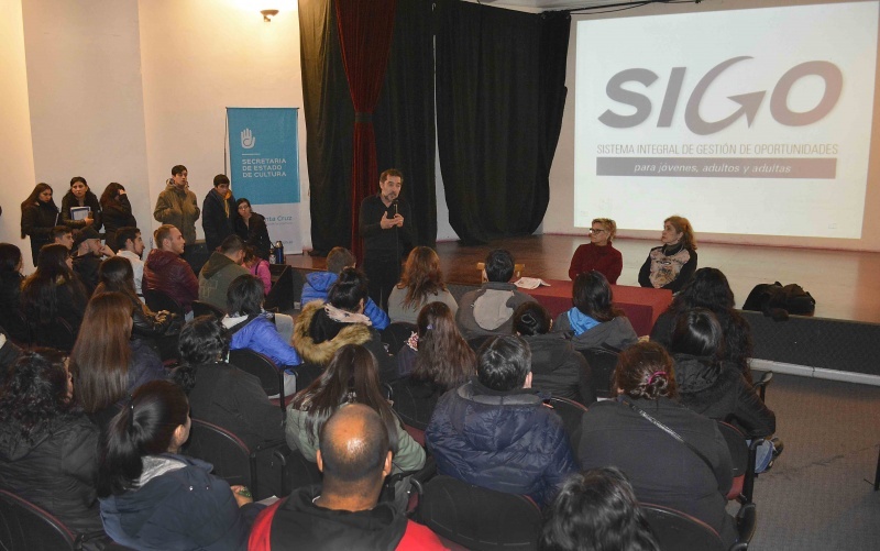 La clase inicial del SIGO se realizó en el Complejo Cultural. 