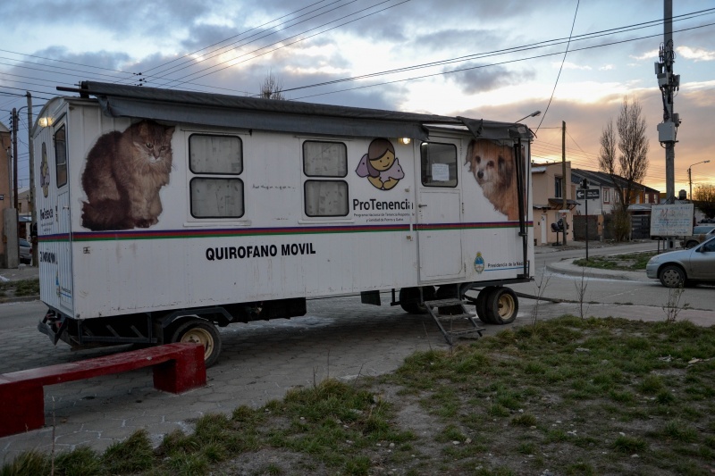 El castramovil itinerante en los barrios. 