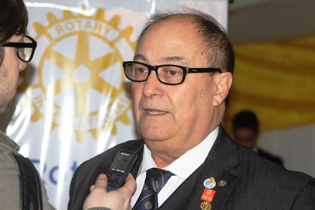 Rojas asume en la conducción del Rotary. (C.G)