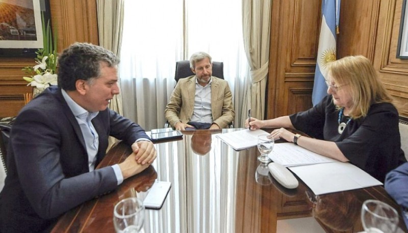 En noviembre de 2017, Kirchner, Dujovne y Frigerio firmaban el Acuerdo Fiscal 