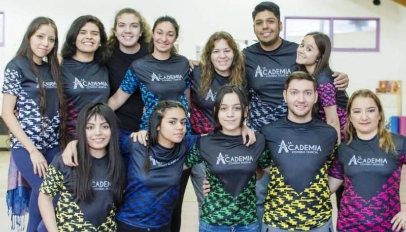 La Academia Comedia Musical