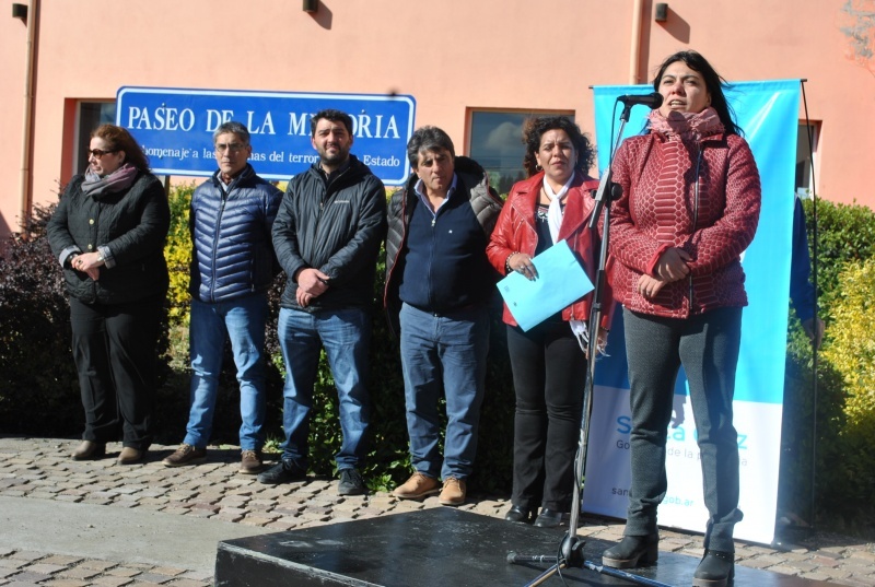 Nadia Astrada también firmó el documento. DDHH