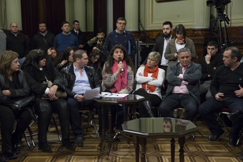 Ianni estuvo en el foro patagónico. 