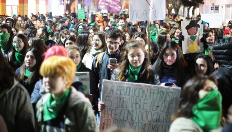 La marcha en Río Gallegos fue multitudinaria.