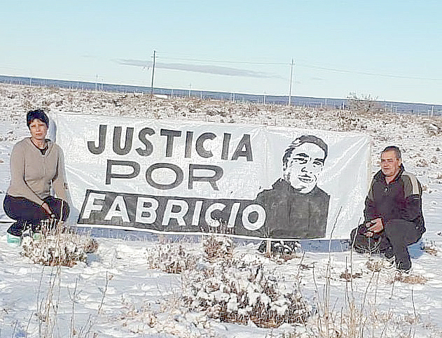 “Desde el primer día estamos pidiendo la realización de una autopsia, que no se hizo y se nos sigue negando”.