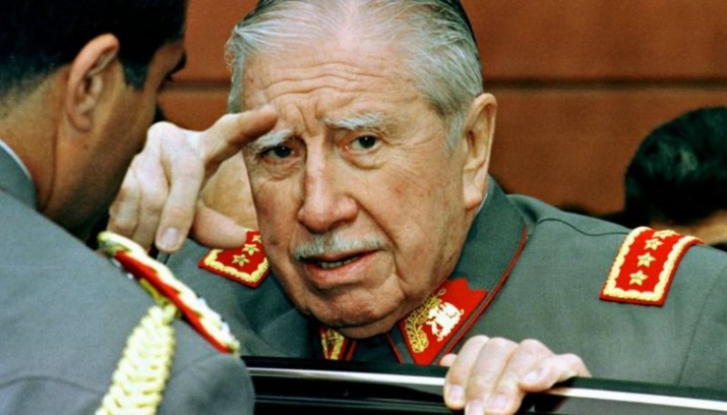 Augusto Pinochet mantuvo el cargo de comandante en jefe de las Fuerzas Armadas hasta 1998. FOTO: CEDOC