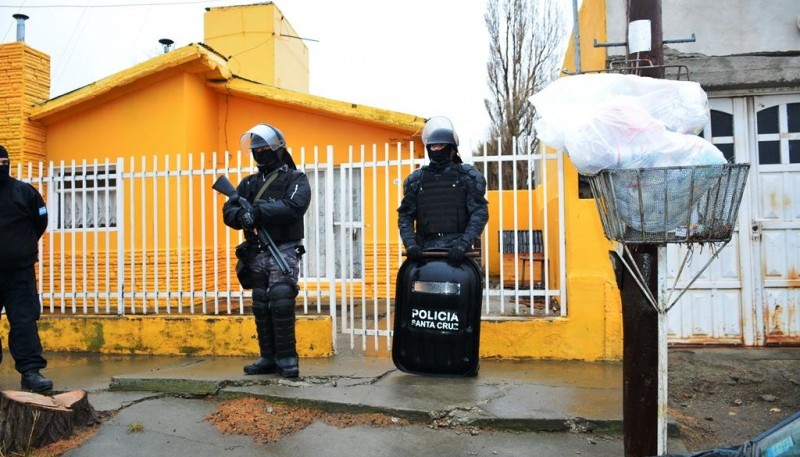 Los procedimientos fueron encabezados por efectivos de la Policía Provincial y Gendamería.(Fotos: C.R.)