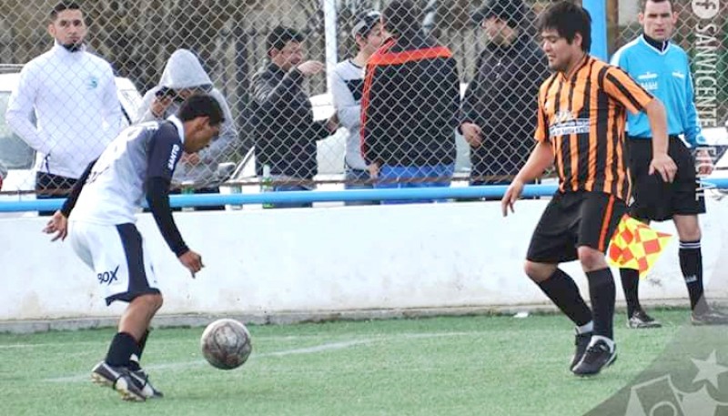 El León goleó en su primera presentación. 