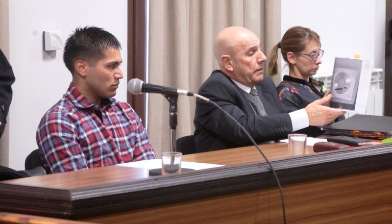 Acosta se mostró inmutable durante los alegatos. (C.G.) 