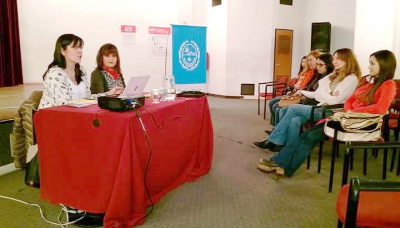 Docentes investigadoras Patricia Arias y Silvina Mansilla