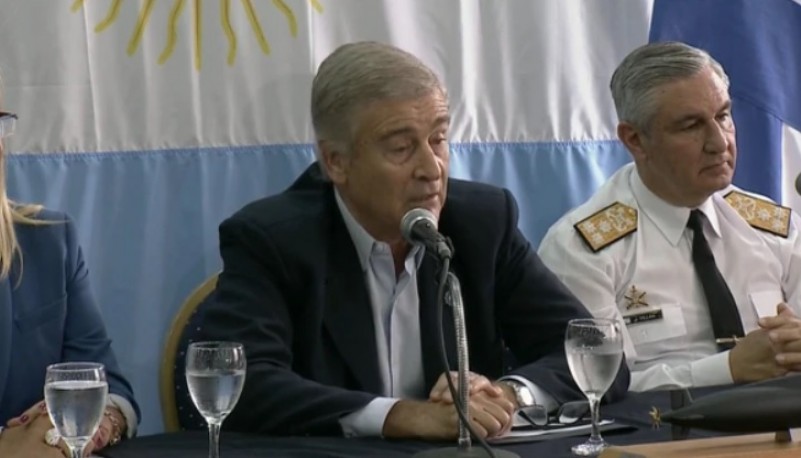 Conferencia de prensa del ministro Aguad y la cúpula de la Armada