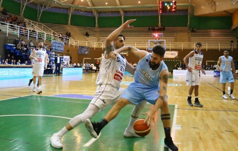 Hispano quedó abajo en el primer partido. (C.G) 