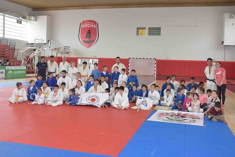 La delegación local de judo. 