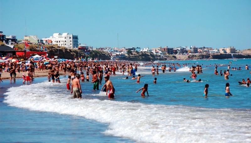 Las Grutas abrió su temporada y espera a miles de santacruceños.