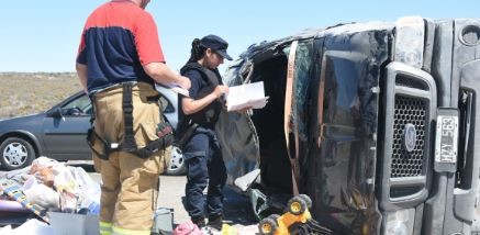 Vuelco con heridos en la doble trocha entre Trelew y Madryn