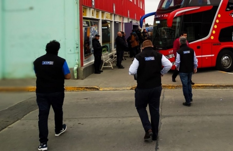 Controlaron los comercios de la terminal. 