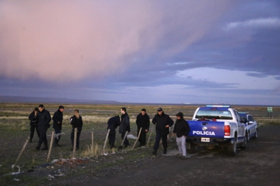 Personal policial trabaja en el lugar. (C.G)