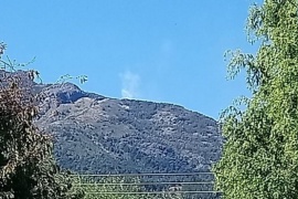 Incendio en la zona alta de El Hoyo