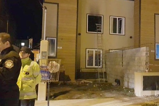 Un niño murió al quedar atrapado en un incendio