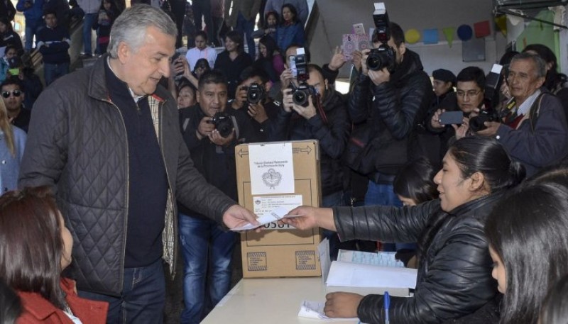 El gobernador de Jujuy, el radical Gerardo Morales, vota esta mañana en el marco de las elecciones de dicha provincia del día de hoy.