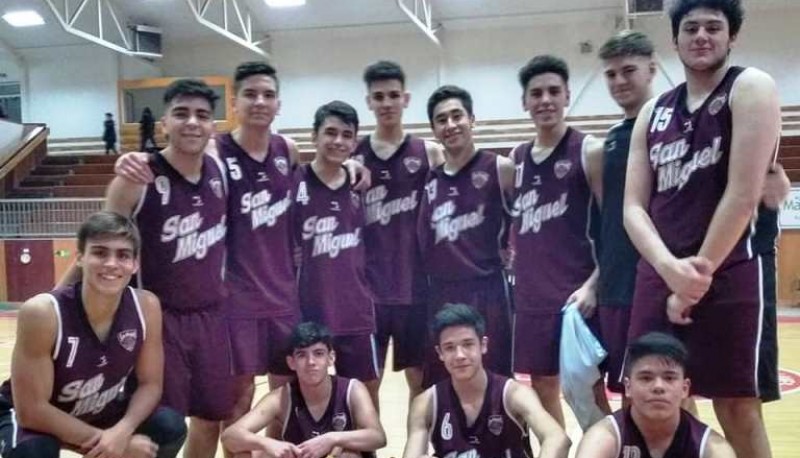 Los U-18 ganaron invictos el título del Apertura. 