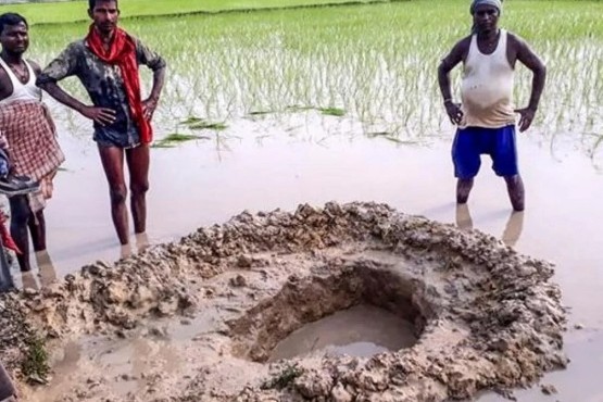 Un meteorito aterrorizó a agricultores indios al caer en un campo de arroz