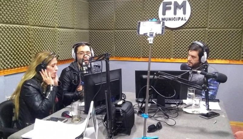 Cassarini ayer en FM Municipal de Perito Moreno. 