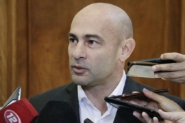 Diputados interpelarán al ministro Massoni por graves hecho de violencia 