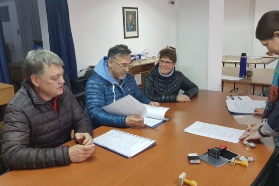 Encuentro Ciudadano en la Junta Electoral. 