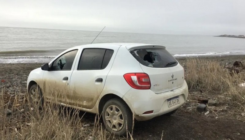 El auto robado de su ex pareja. 