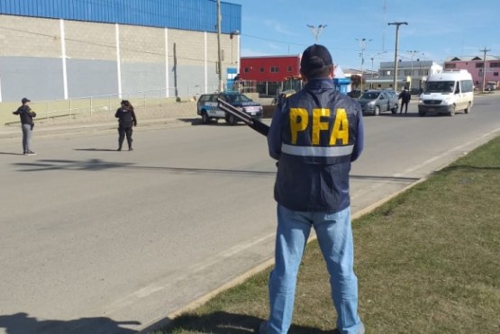 Personal de la Policía Federal Argentina. (C.R)