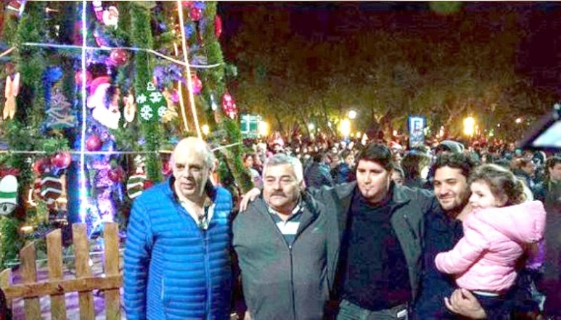 “A veces aplaudimos cuando Tamburo (presidente de SPSE) le pone una luminaria en alguna calle”.