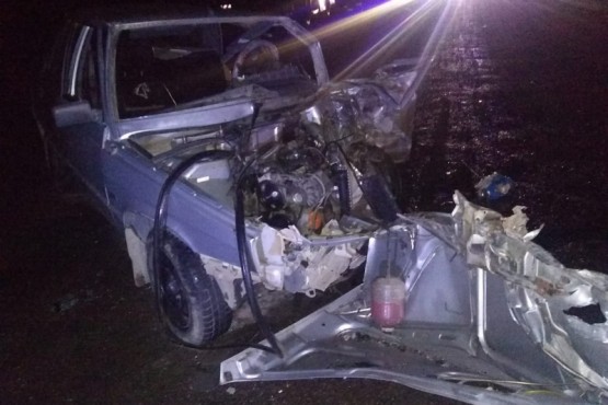Uno de los autos que colisionó en Esquel. 