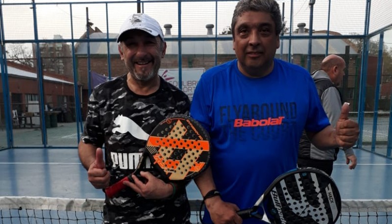 Salinas junto a Álvarez, la pareja campeona nacional en veteranos.  