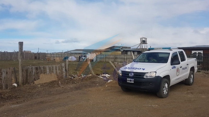 La policía llegó al lugar.