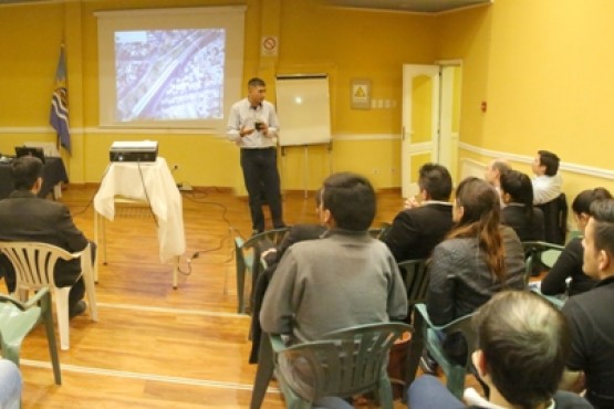 En la jornada de ayer, se realizó la capacitación para los policías. (Foto: C.G.)